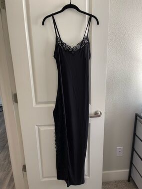 Pretty little things lace dress